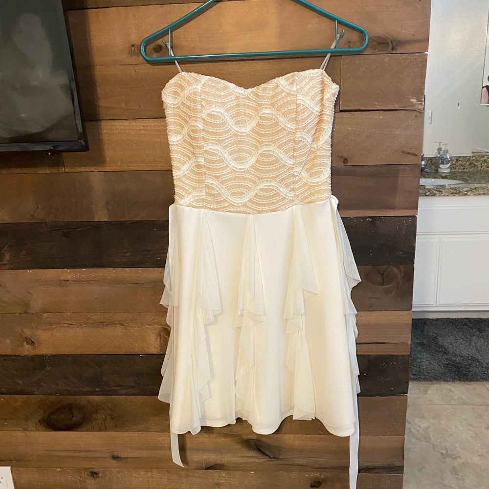 Cream/gold cocktail dress, sz large